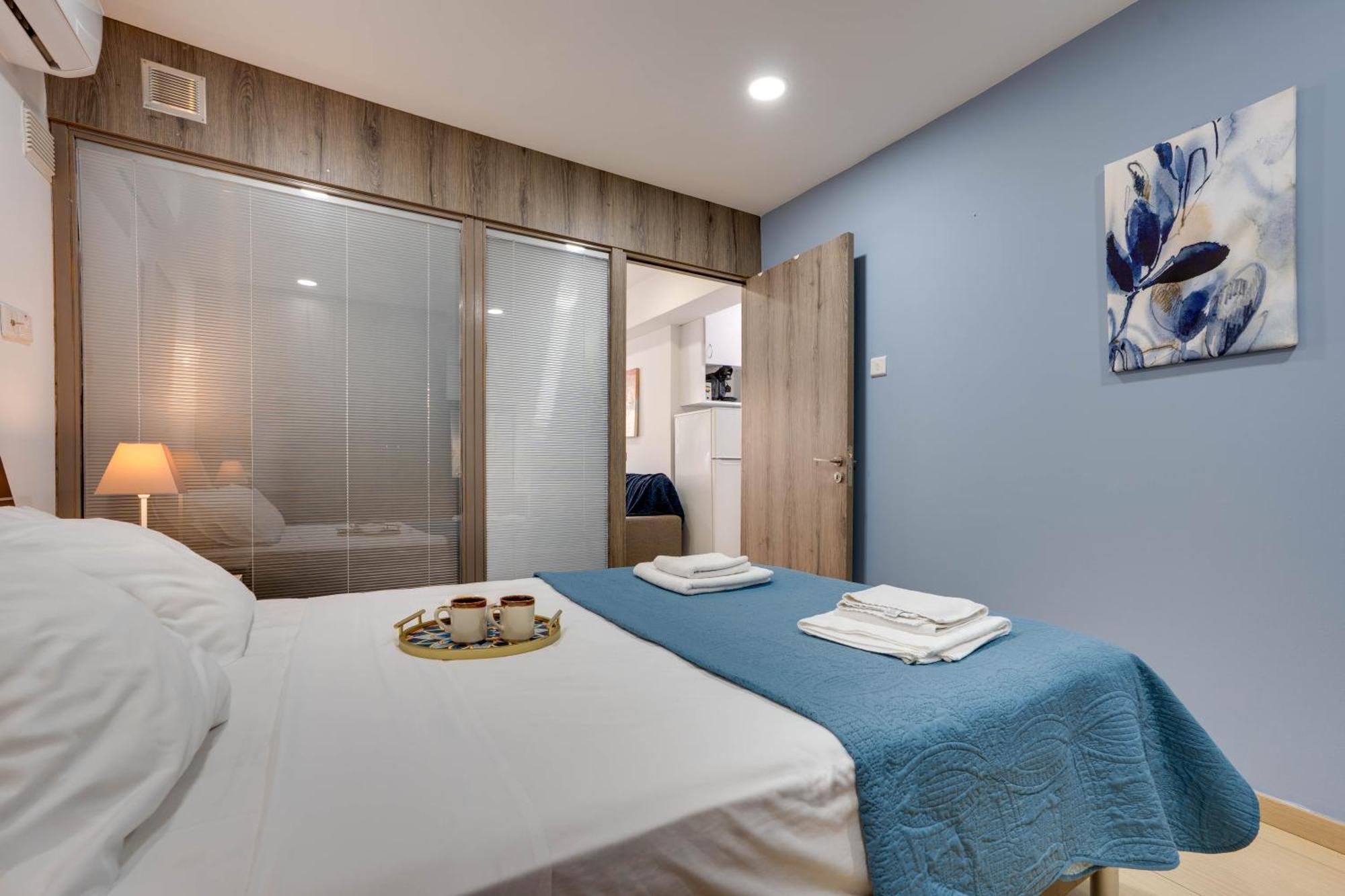 Atlantis Apartments 50M From Makenzy Seafront Ларнака Екстериор снимка