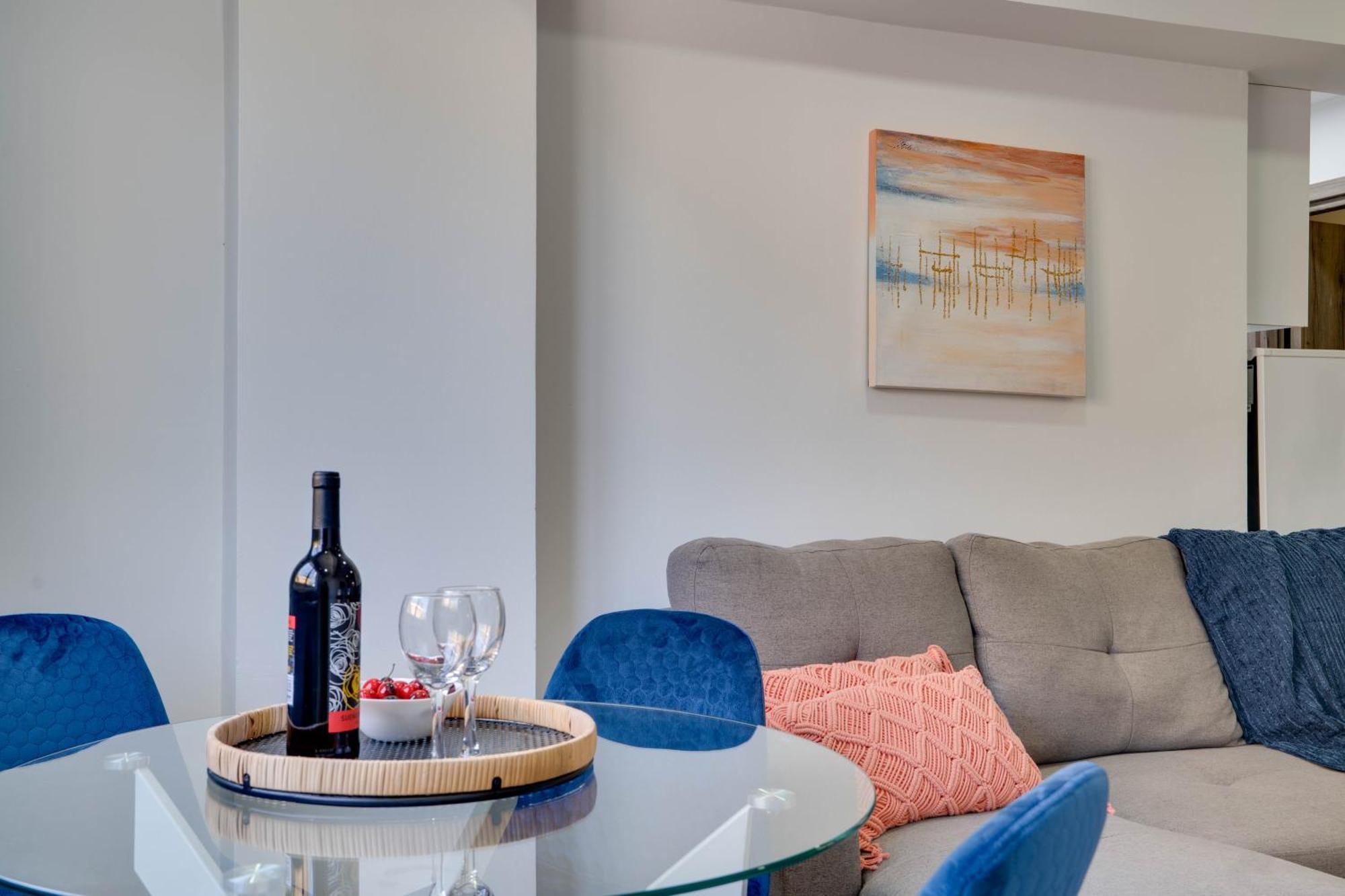 Atlantis Apartments 50M From Makenzy Seafront Ларнака Екстериор снимка
