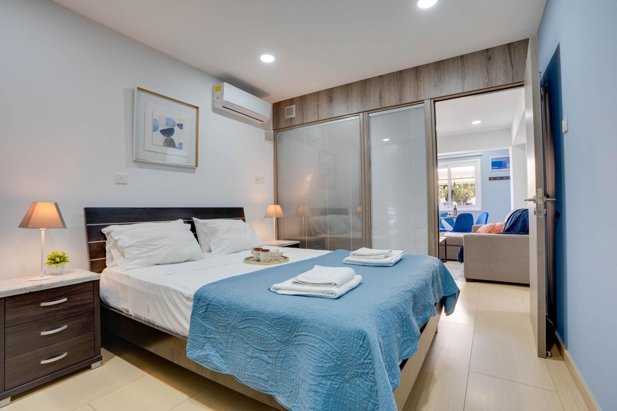 Atlantis Apartments 50M From Makenzy Seafront Ларнака Екстериор снимка