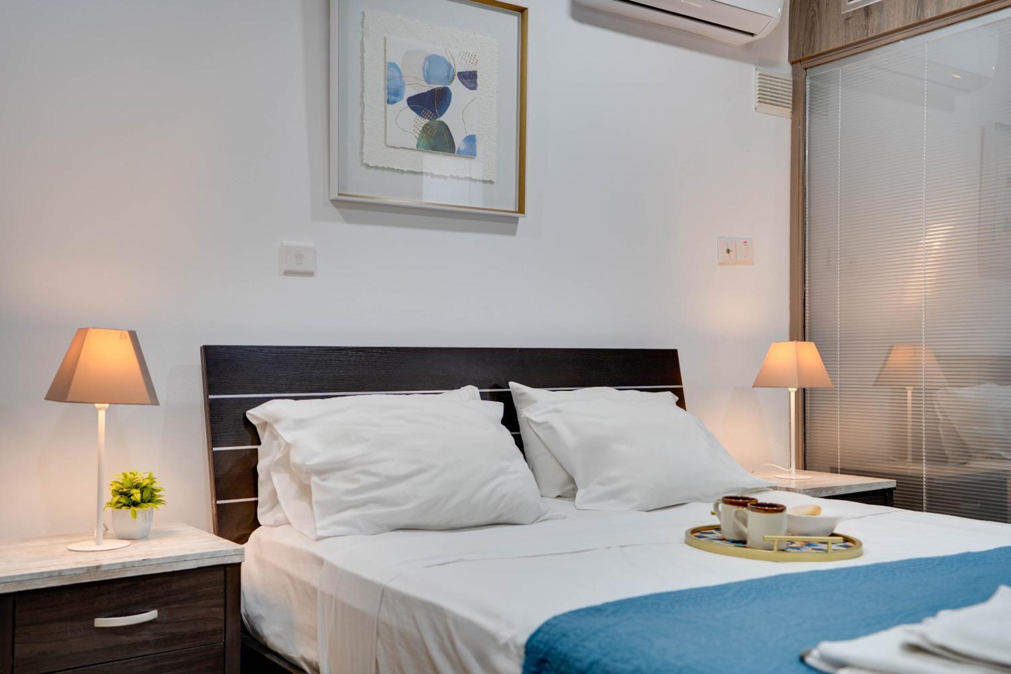 Atlantis Apartments 50M From Makenzy Seafront Ларнака Екстериор снимка