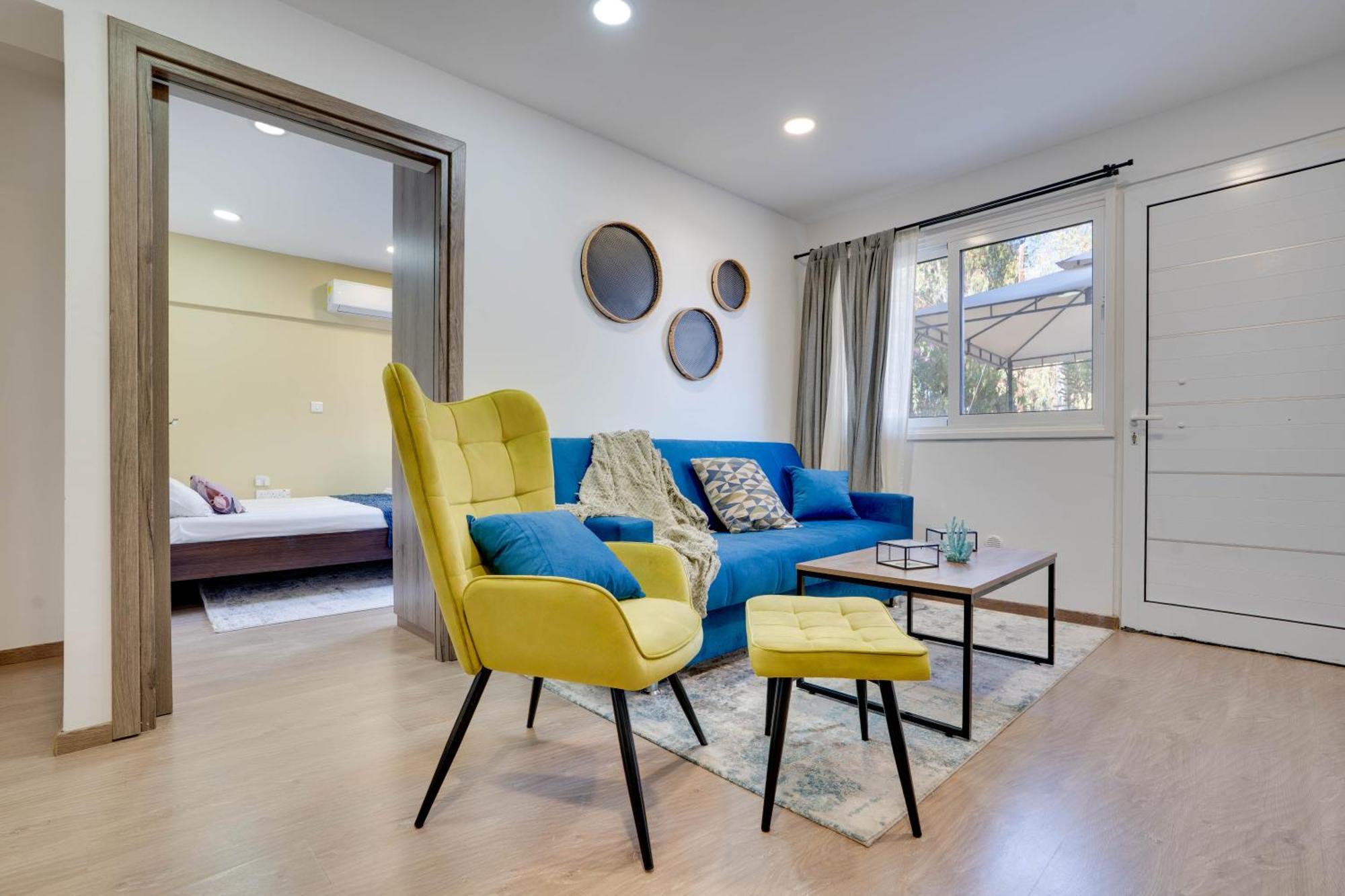 Atlantis Apartments 50M From Makenzy Seafront Ларнака Екстериор снимка